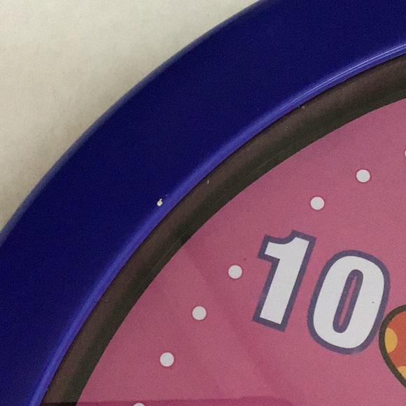 Disney Minnie Mouse Pink & Blue Heart Bow Battery Wall Clock With Second Hand - Picture 6 of 7